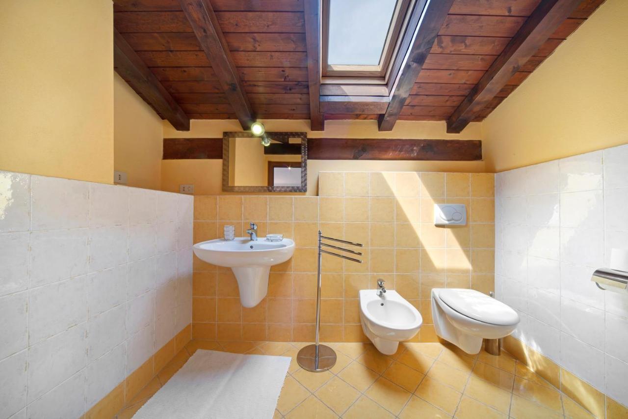 Luxury Country House Domaso Luaran gambar